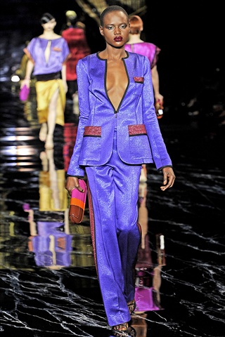 Paris Fashion Week: Louis Vuitton Spring/Summer 2011 - BagAddicts Anonymous