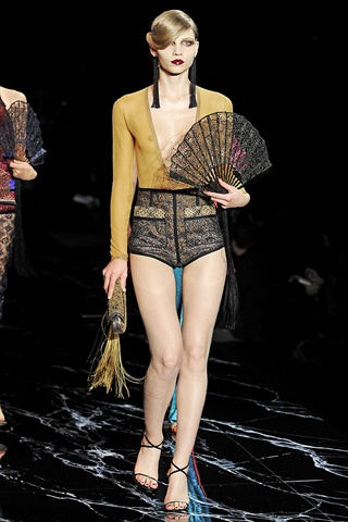 Louis Vuitton's Show – Perfect Finale To Paris Fashion Week 2011
