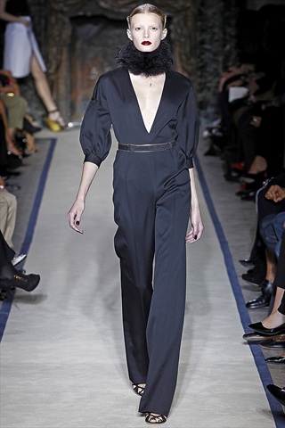 Yves Saint Laurent Spring 2011 | Paris Fashion Week – Fashion Gone Rogue