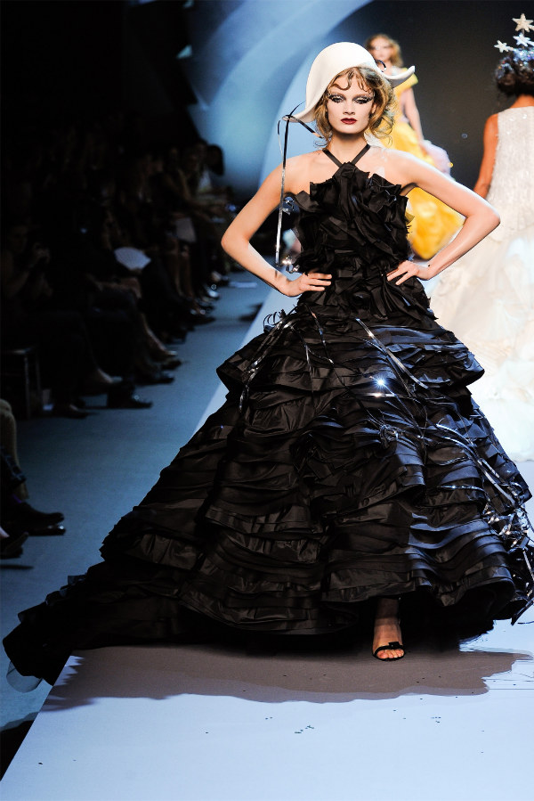 Dior Fall 2011 Couture | Paris Haute Couture – Fashion Gone Rogue