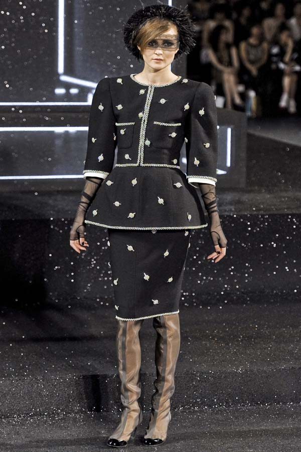 Chanel Fall 2011 Couture | Paris Haute Couture – Fashion Gone Rogue