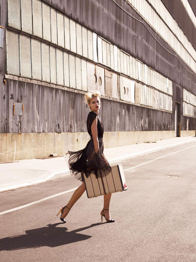 Karolina Kurkova is Movie Star Glam for Vogue Mexico's June Cover Shoot