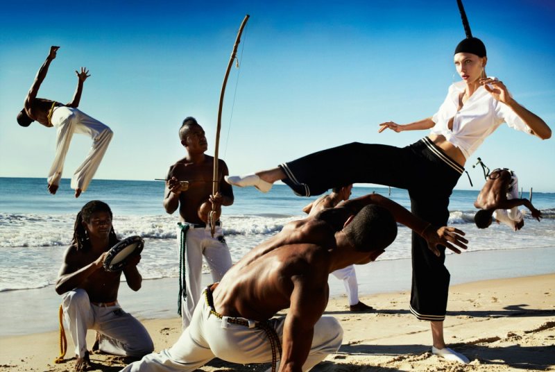 Karlie Kloss Heads to Brazil for Vogue US July 2012, Lensed by Mario Testino