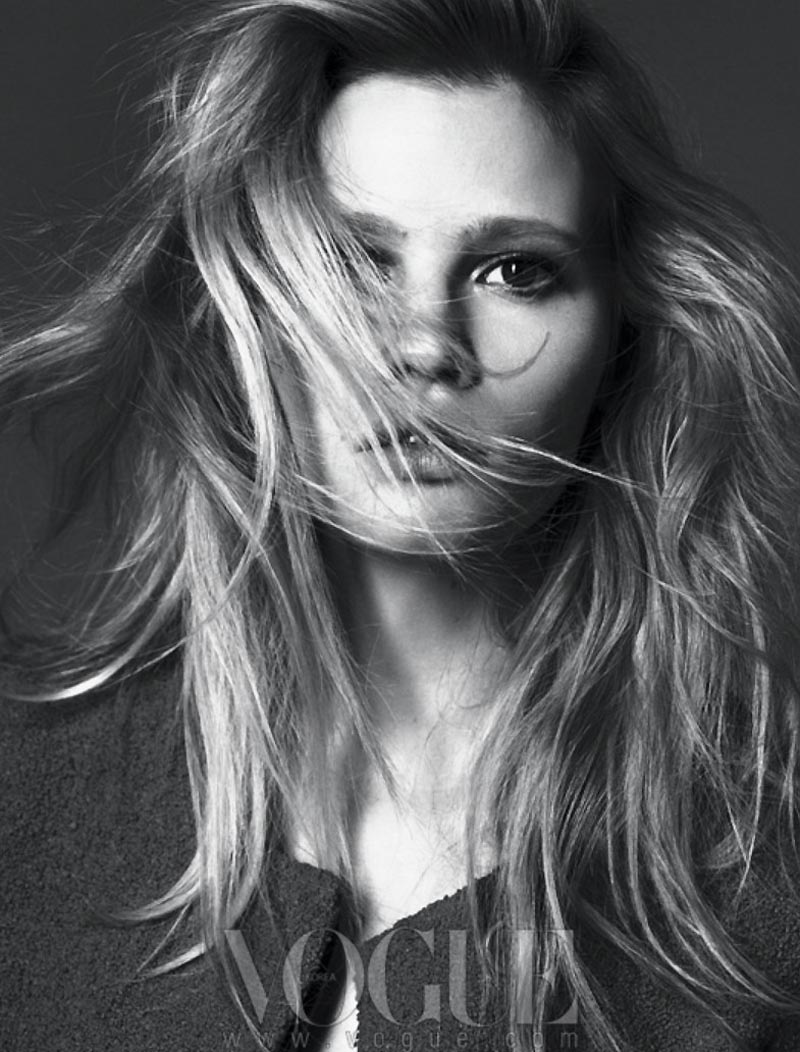 Lara Stone Rocks Calvin Klein for Vogue Korea's August 2012 Cover Shoot ...