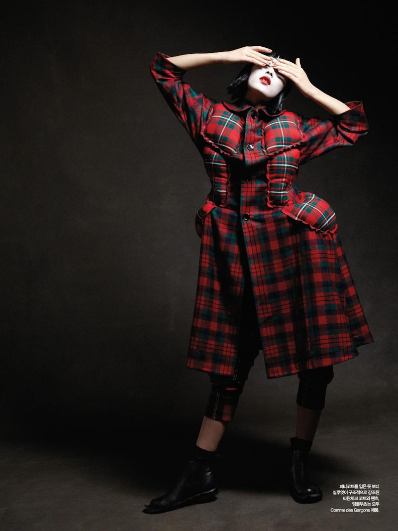 Liu Wen by Yelena Yemchuk in Comme des Garçons | Harper's Bazaar Korea October 2010