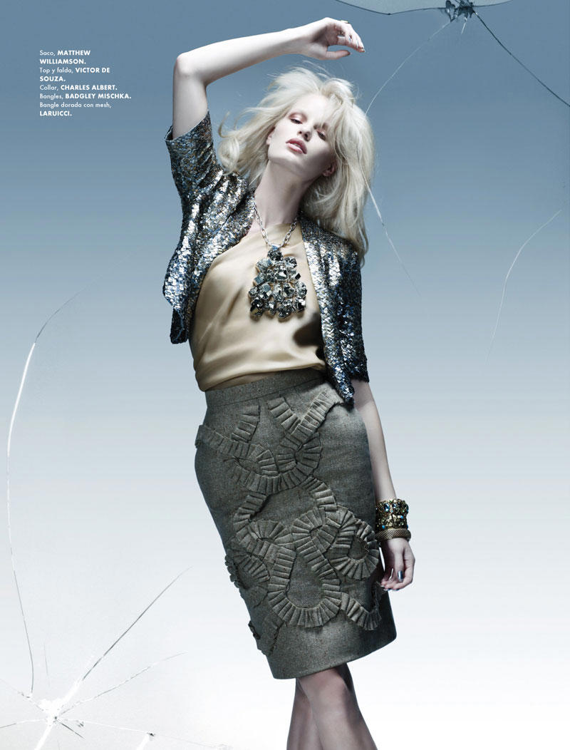 Caroline Winberg by Paco Peregrin for Elle Mexico January 2011 ...