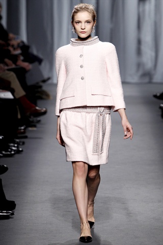 Chanel Haute Couture Spring Summer 2011 Same shape as sideless
