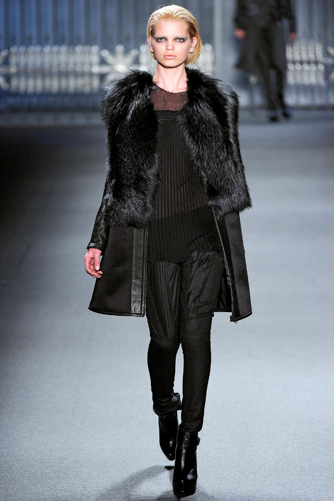 Vera Wang Fall 2011 | New York Fashion Week – Fashion Gone Rogue