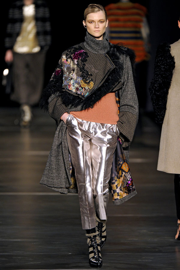 Etro Fall 2011 | Milan Fashion Week | Page 2 | Fashion Gone Rogue