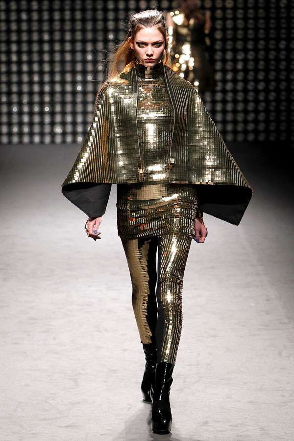 Gareth Pugh Fall 2011 | Paris Fashion Week – Fashion Gone Rogue