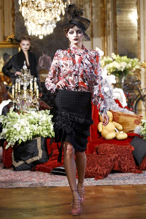 John Galliano Fall 2011 | Paris Fashion Week