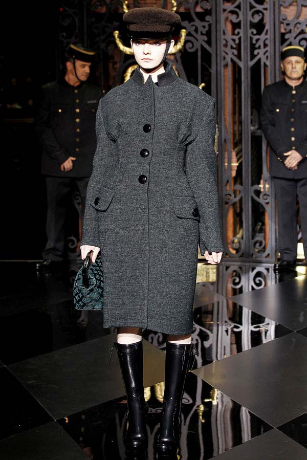 Louis Vuitton at Paris Fashion Week Fall 2011