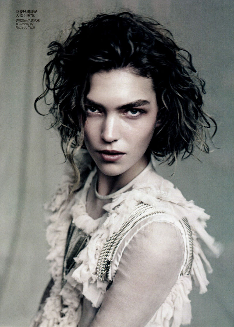 Arizona Muse by Paolo Roversi for Vogue China April 2011