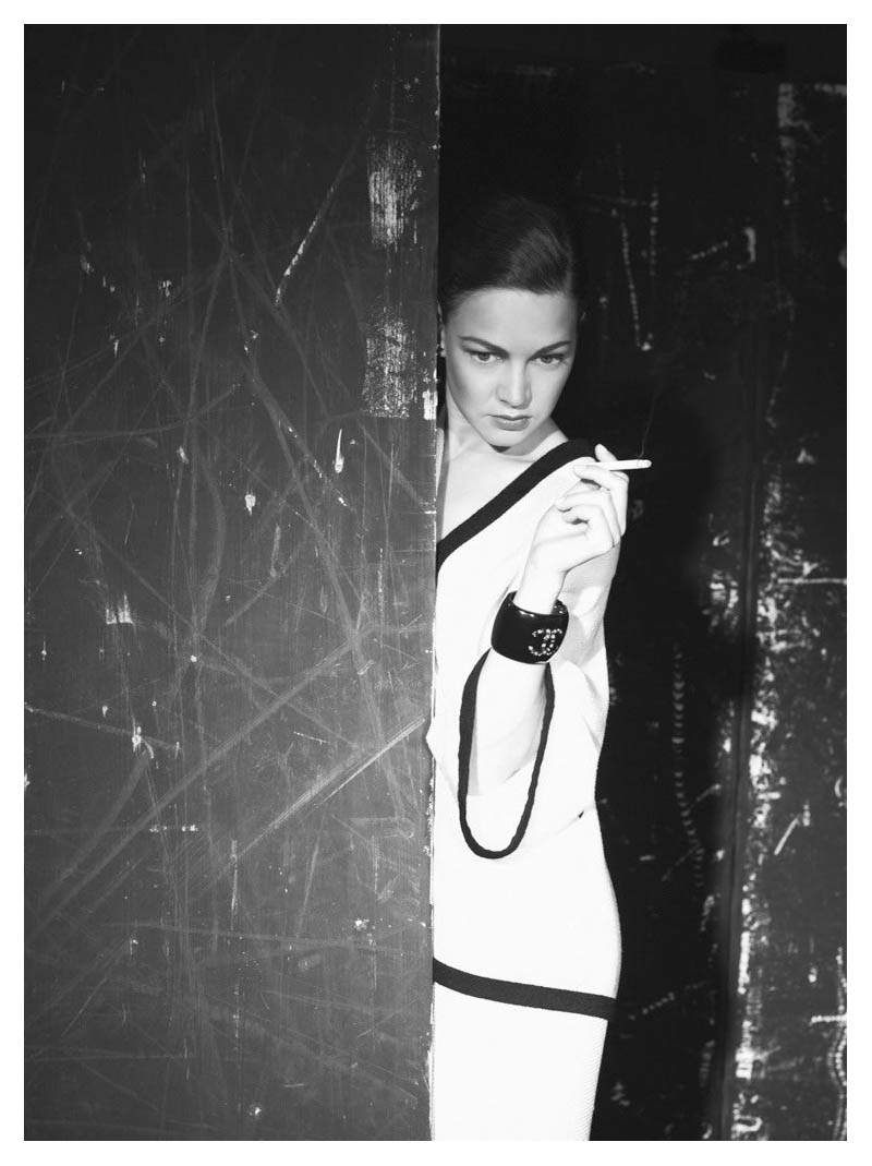 Hanna Herzsprung in Chanel by Axl Jansen for QVEST #47