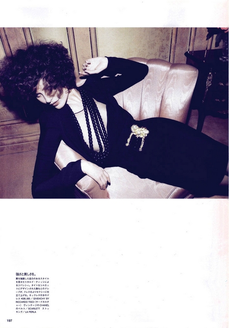 This Side of Hollywood featuring Shalom Harlow