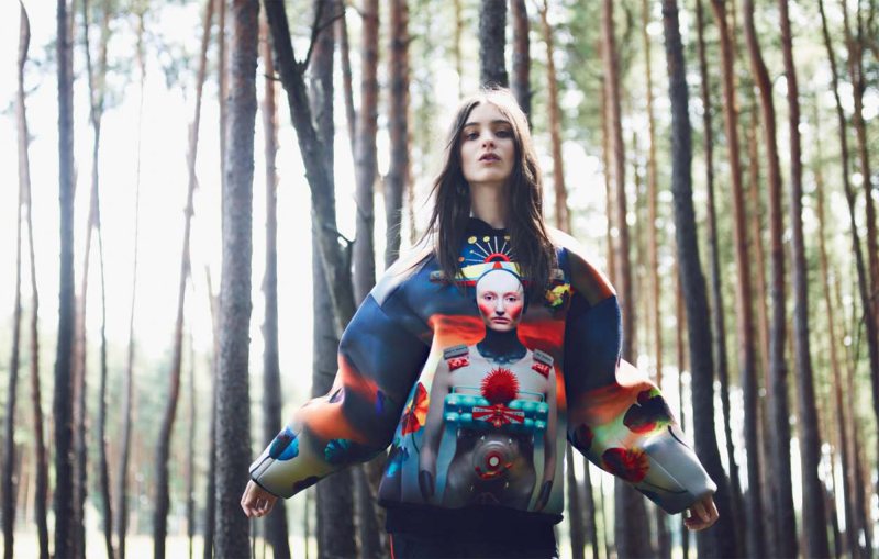 Carolina Thaler Embraces Grunge Style for Sleek Magazine