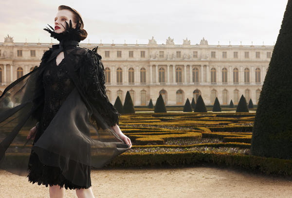 Anastasia Kuznetsova by Wee Khim in Chanel for Nuyou April 2011