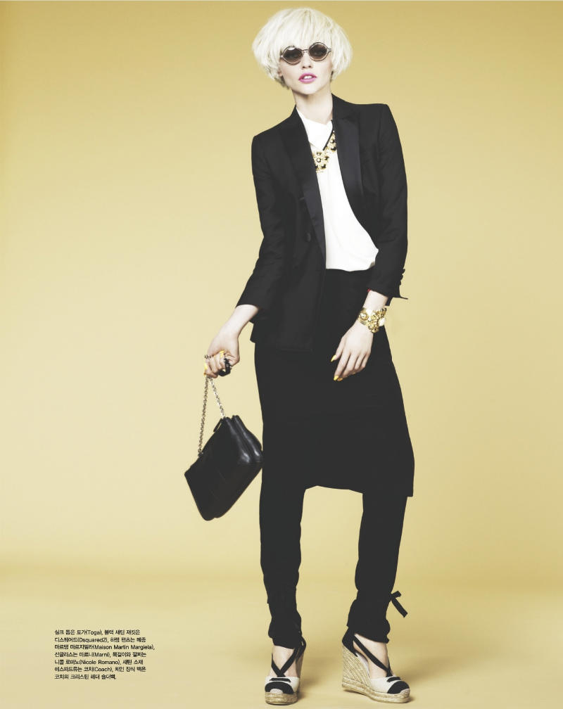 Sasha Pivovarova for Vogue Korea April 2011 by Nino Muñoz